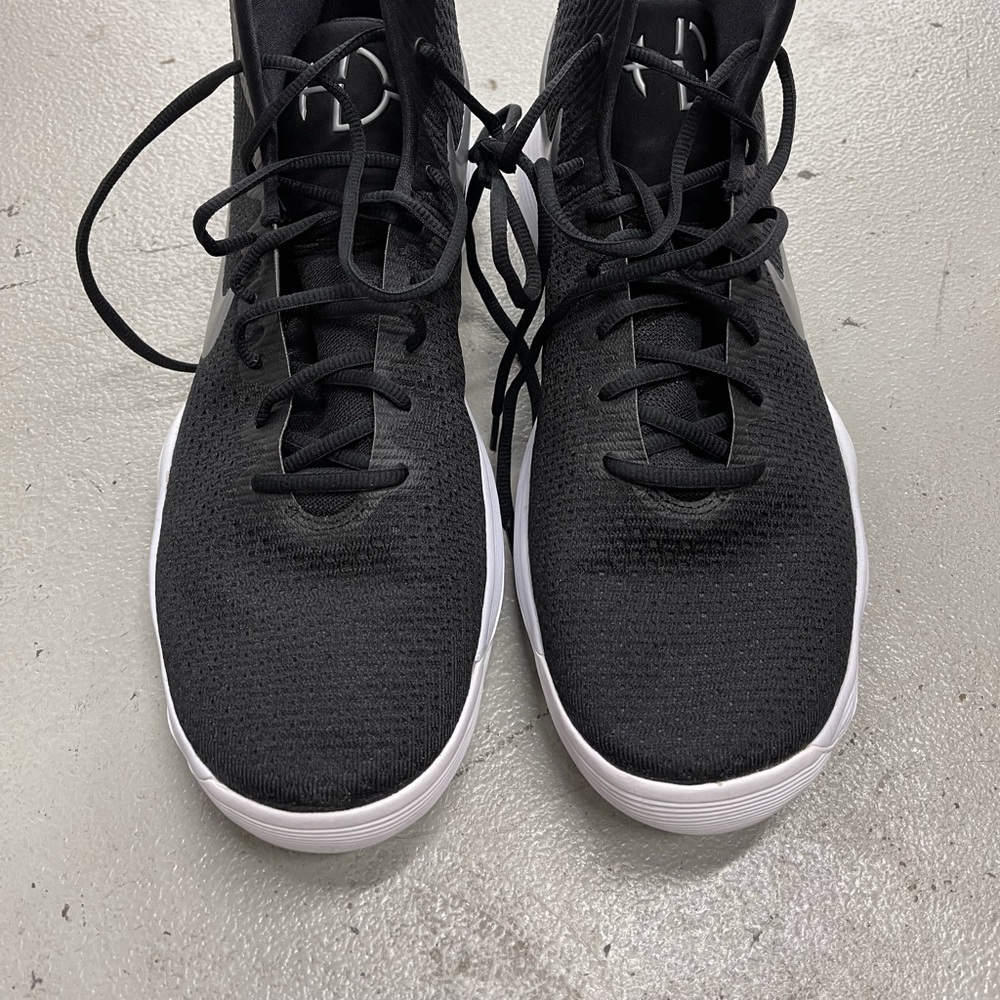 Nike hyper dunk 2017 size 16 shoes black white